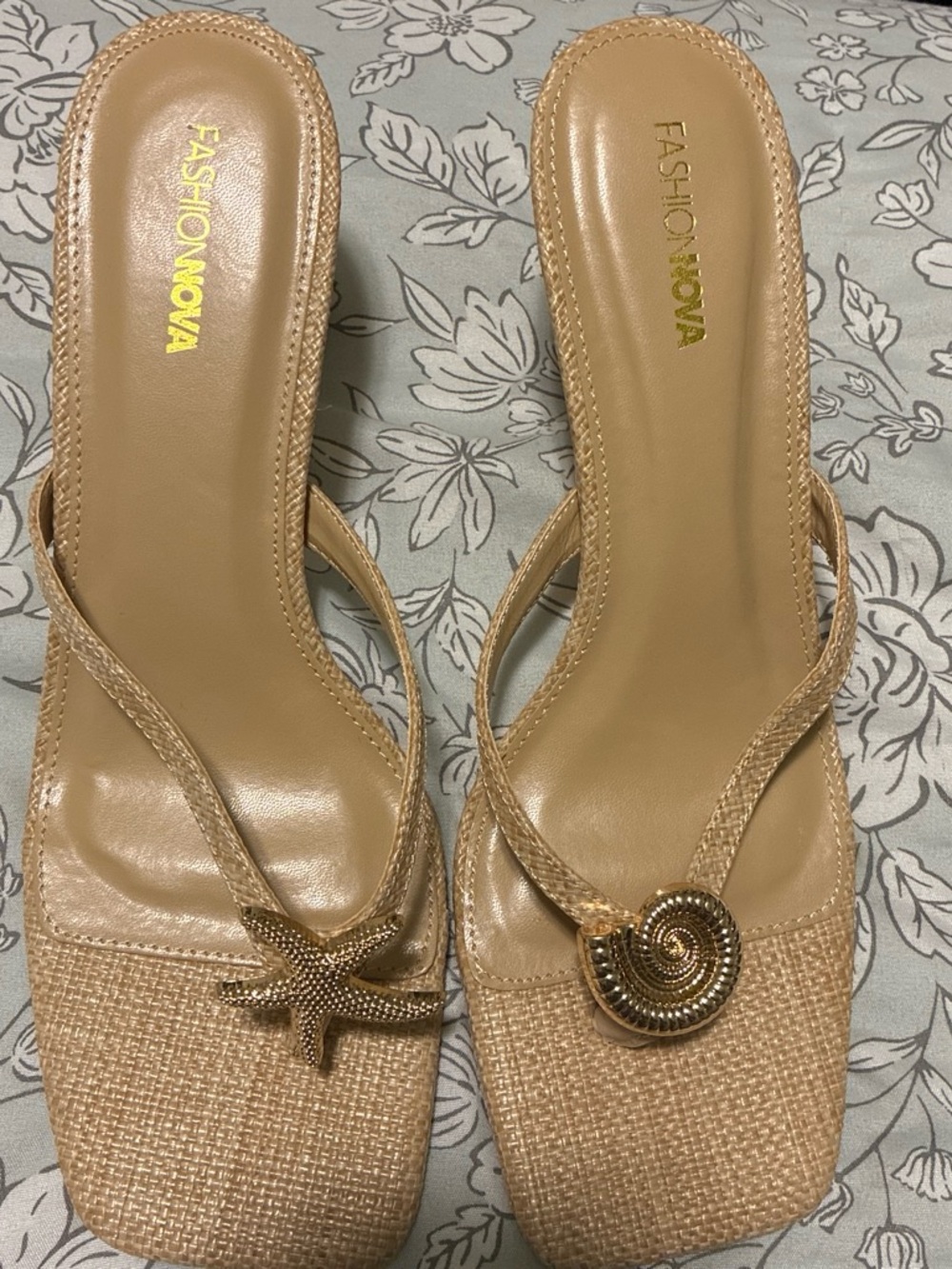 Fashion Nova Tan Raffia-Textured Slide Sandals with Gold Sea Charms